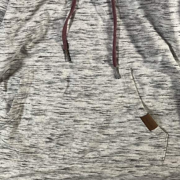 Maurice’s Hoodie (0x) - Picture 3 of 6